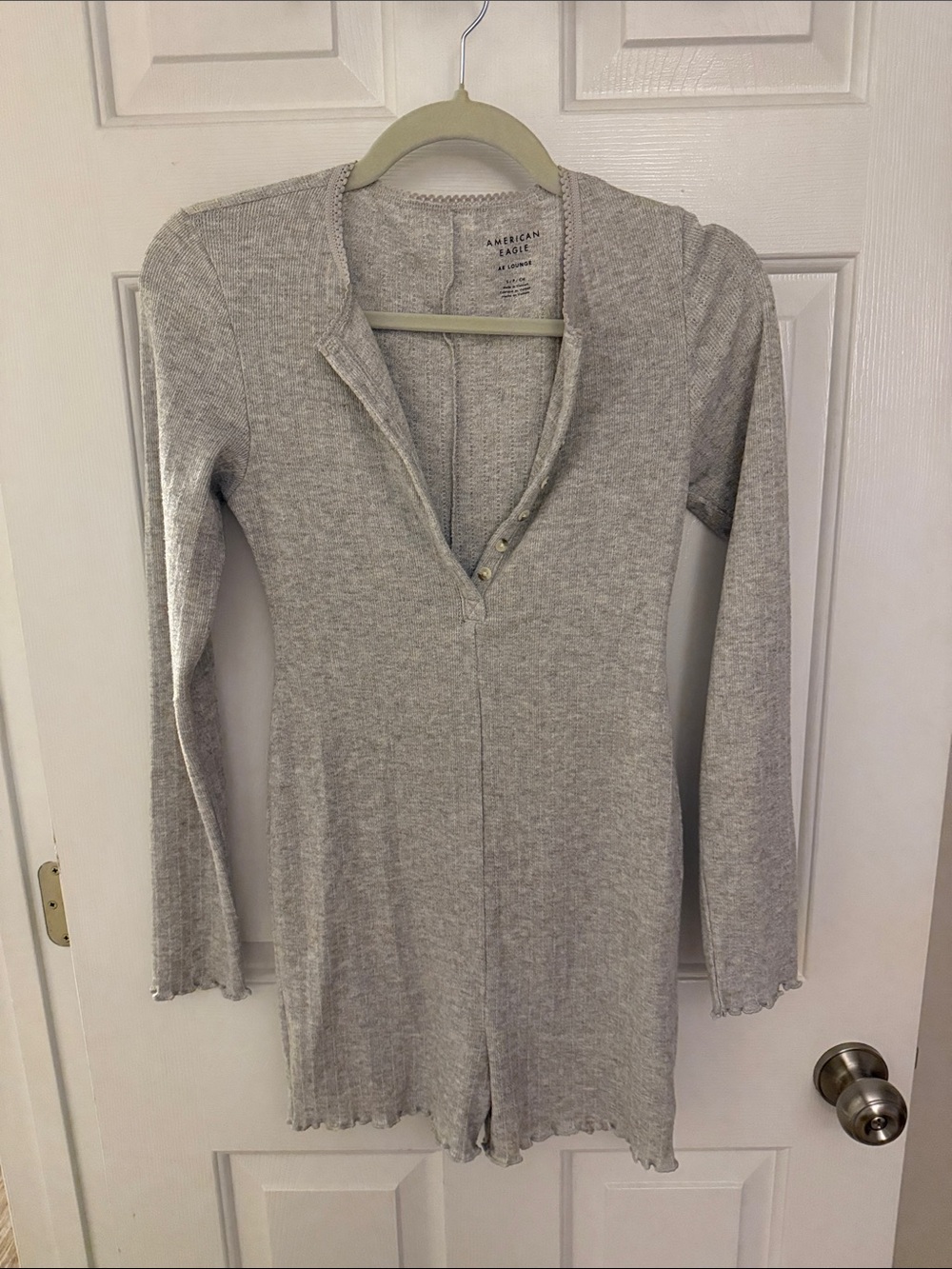 American Eagle Outfitters Light Gray Ribbed Long Sleeve Romper Pajama
